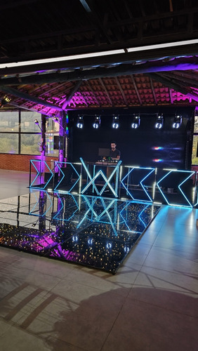 Serviço De Dj Som E Iluminação