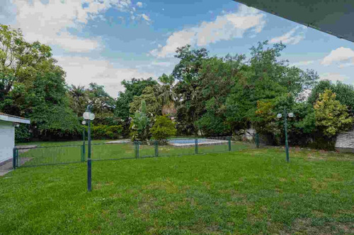 Casa En Venta Cinco Dormitorios Con Terreno 1680m2