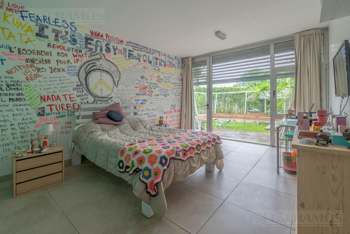 Casa En Venta En La Lucila-libertador/rio