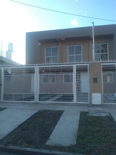 Imagen 2 de 30 de Duplex En Venta En Ituzaingo Norte