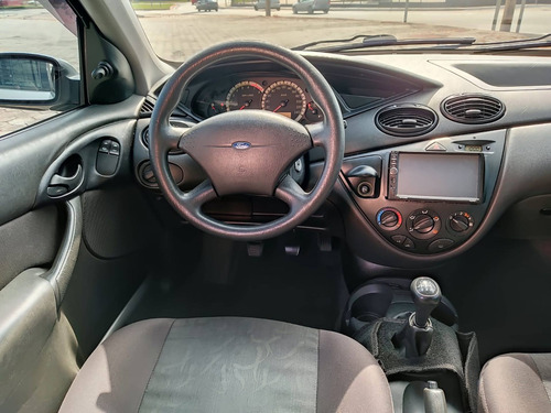 Imagem 8 de 15 de Ford Focus 1.6 Glx 8v Flex 4p Manual