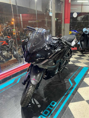 Imagen 13 de 16 de Bajaj Rs 200