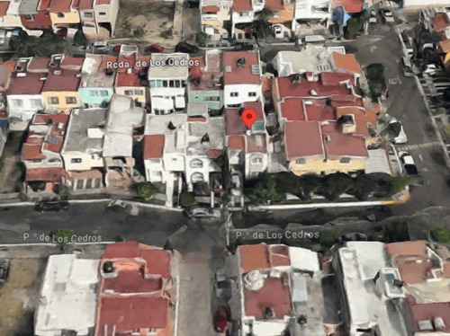 Sk01- Casa En Remate Bancario En C. Industria De La Construcción, Villas De Zapopan, Zap, Jal. (65% Debajo De Su Valor Comercial, Solo Recursos Propios)