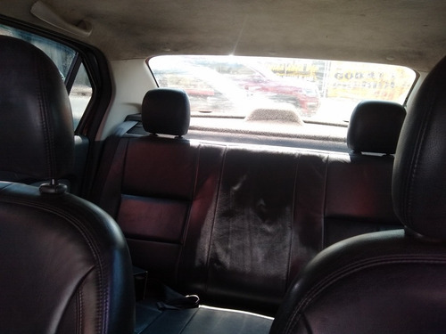 Renault Logan 2014 1.6 Expression Hi-power 4p