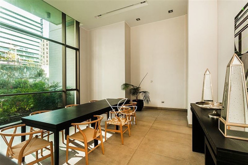 Imagen 21 de 26 de Departamento En Venta De 3 Dormitorios En Vitacura