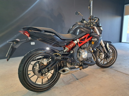 Imagen 1 de 7 de Benelli Tnt 300