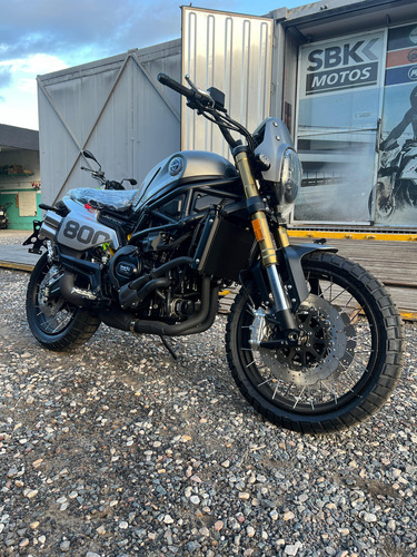 Benelli Leoncino 800 Trail