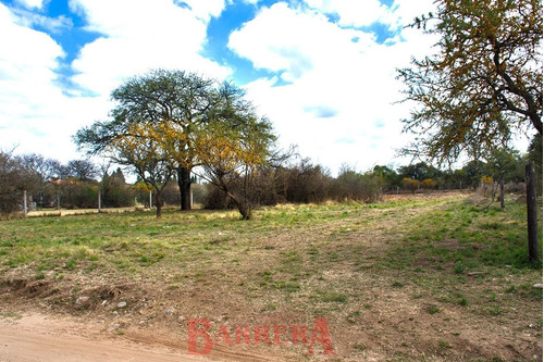 Lote Muy Amplio 2494 M2 Piedra Blanca Abajo