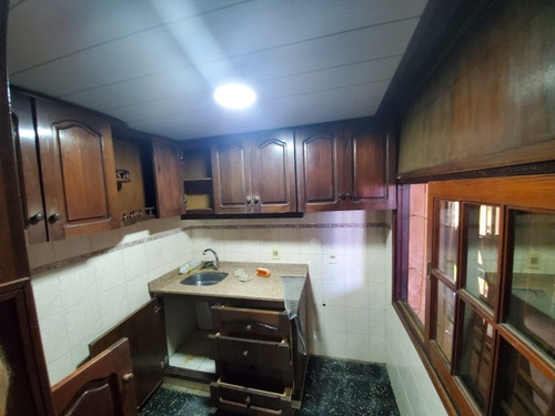 Apartamento Tipo Casa Con Fondo