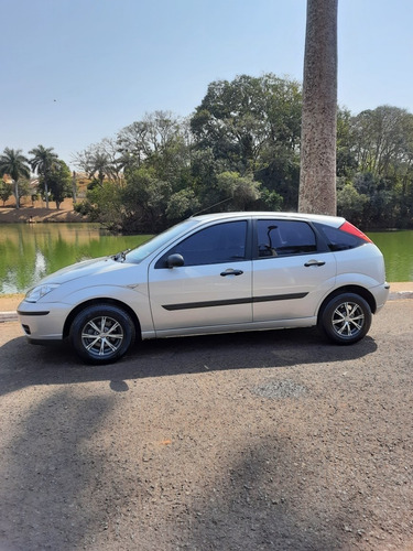 Imagem 1 de 9 de Ford Focus 2008 1.6 Gl Flex 5p