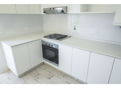 Venta. Departamento 2 Dormitorios. Reciclado A Nuevo.