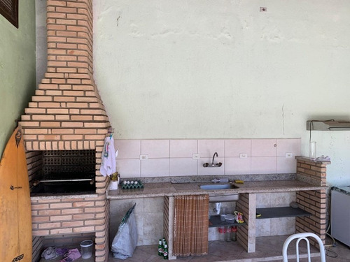 Imagem 10 de 14 de Casa Califórnia Com 2 Quartos Com Churrasqueira Ca201-g