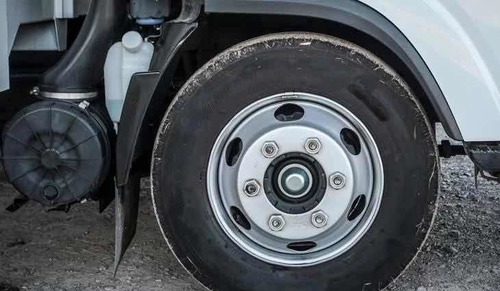 Imagen 11 de 15 de Isuzu Npr 75