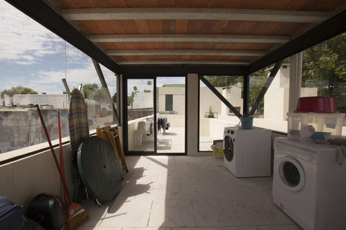 Venta De Apartamento Dúplex De 2 Dormitorios En Centro