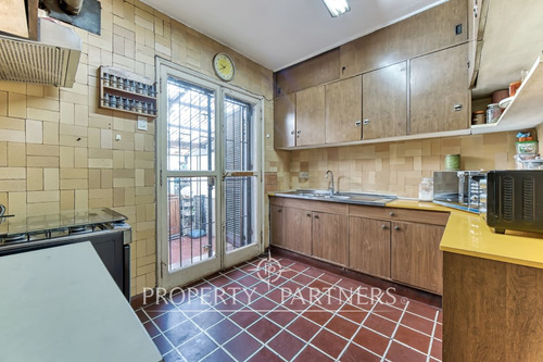 Casa Familiar Con Gran Terreno Y Excelente Conecti...