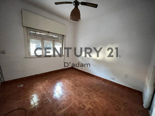 Imagen 9 de 17 de Venta Ph 3 Amb. A Reciclar En Villa Urquiza