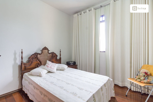 Imagem 12 de 15 de Aluguel De Casa Com 360m² E 4 Quartos - 11002