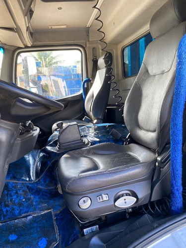 Imagem 12 de 12 de Mercedes Mb 3131 6x4 2014 Unico Dono Revisado No Chassis.
