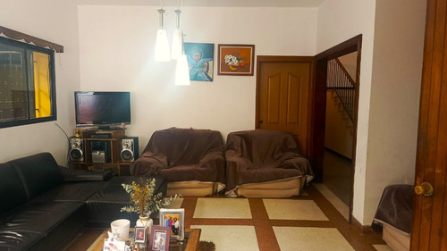 Se Vende Bella Casa En Santa Mónica Mls 25-19956