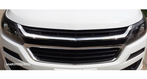 Imagen 3 de 10 de Mariposero, Bichero Amarok 2010+ Cubre Radiador Bracco