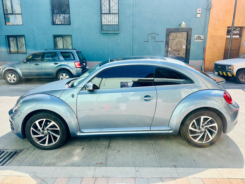 Volkswagen Beetle 2.5 Sound Mt