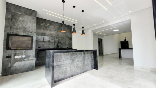 Casa No Condomínio Ouroville Para Venda, 3 Dorm. Com Suíte - Taubaté / Sp