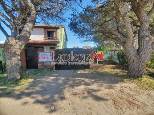 Casa Amb. - Lote Propio - Una Cuadra Del Mar!!!