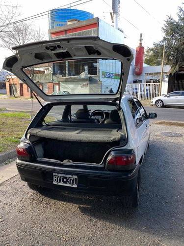 Imagen 10 de 14 de Renault Clio 1998 1.6 Rn