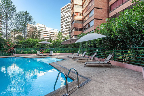 Amplio Departamento En Venta De 3 Dorm. En Las Condes