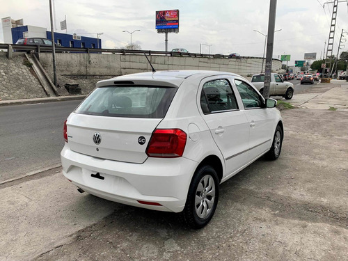 Imagen 12 de 15 de Volkswagen Gol 2018 1.6 Trendline Mt 5 P