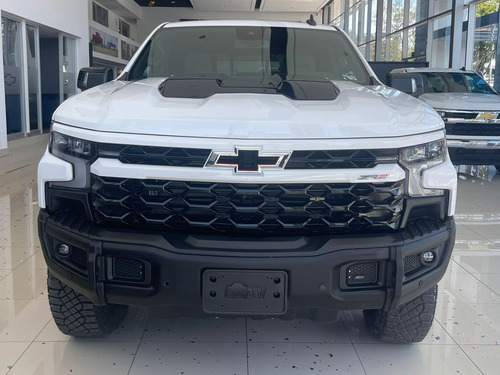 Chevrolet Cheyenne 6.2 Doble Cab Zr2 Bison 4X4 At