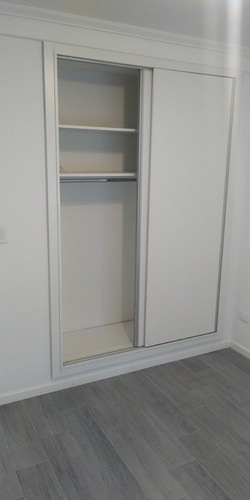 Imagen 10 de 14 de 3 Ambientes A La Calle Con Balcon Saliente Totalmente Reciclado A Nuevo