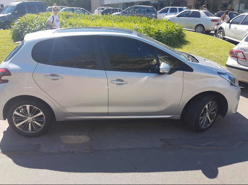 Peugeot 208 1.6 Allure 2017