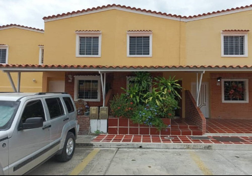 Nr Asein2339p Vende Townhouse En San Diego, Residencia Laguna Club. Edo. Carabobo