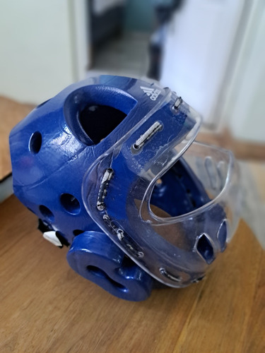 Casco Cabezal Protector Con Visera Para Artes Marciales