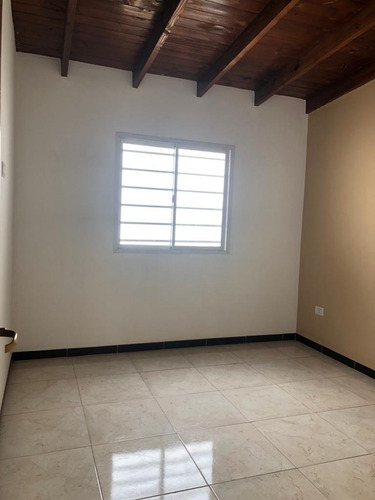 Imagen 17 de 19 de Venta Impecable Chalet A Estrenar, Calle 8 Nro. 8475, Mar Del Tuyu, La Costa