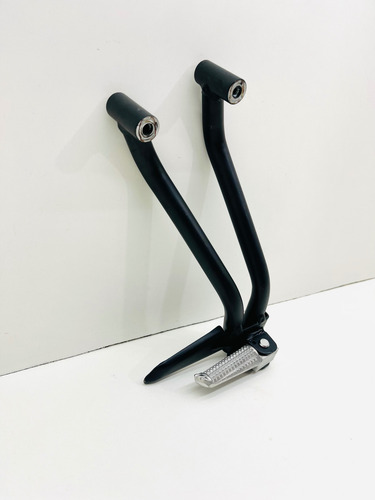 Bacalhau Traseiro Direito Yamaha R15 2024 Sem Pedal (Usado)