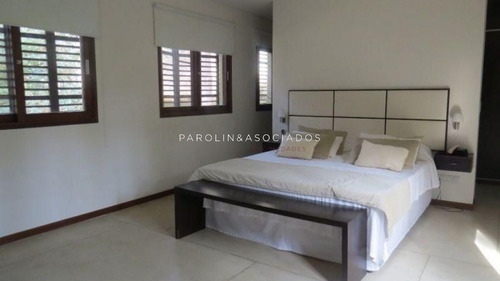 Imagen 12 de 15 de Casa En Venta Solanas Country 4 Dormitorios
