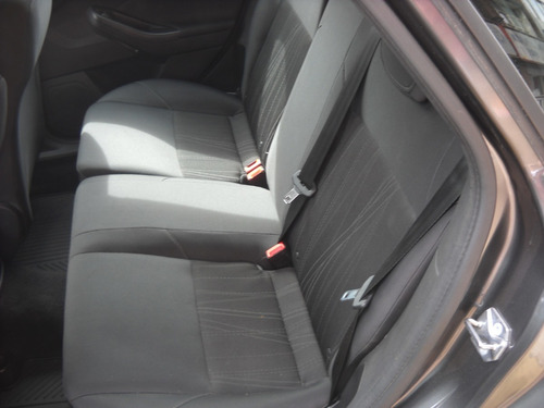 Imagen 9 de 25 de Ford Focus Iii S 1,6 2016 5ptas Gris