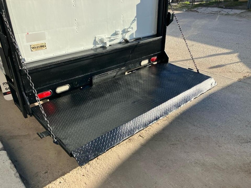 2016 Chevrolet Express 4500 Caja Seca 16' Pies