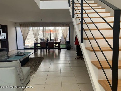 Imagen 14 de 20 de Renta Casa Con Vigilancia Y Terraza En Juriquilla Crb