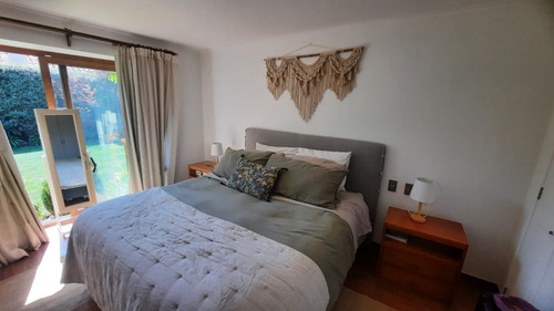Excelente Casa Chilena Con Quincho Y Piscina, En Condominio