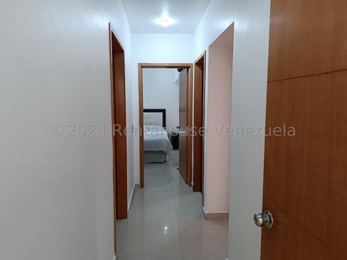 Apartamento En Alquiler, El Solar Del Hatillo Mls #24-26280