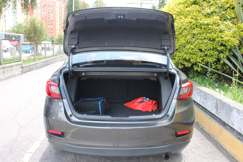 Mazda 2 1.5 Touring