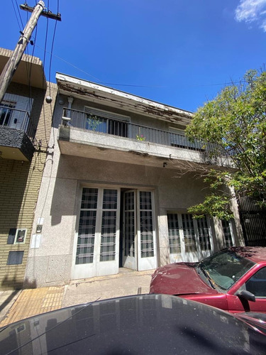 Venta Block Casa 3 Ambientes 2 Dormitorios + Galpon / Deposito / Taller  170m2 Con Entrada Cochera - 250m2 Total - Vicente Lopez - Villa Martelli - Franklin 100 - De Paola Propiedades