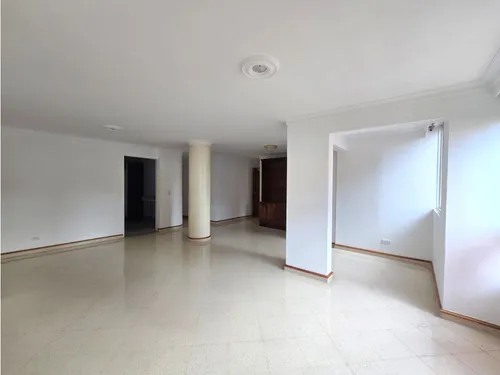 Vive En Laureles A Pasos De Santa Teresita, Excelente Distribución