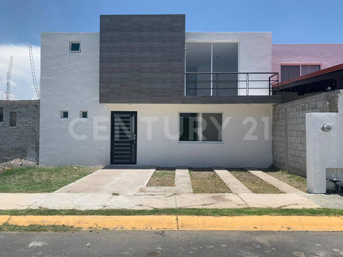 Casa Nueva En Palma Mallorca, Celaya, Gto.