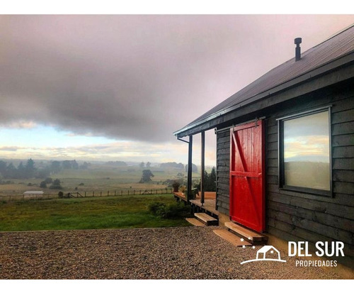 Casa Con Gran Diseño De Contrucción