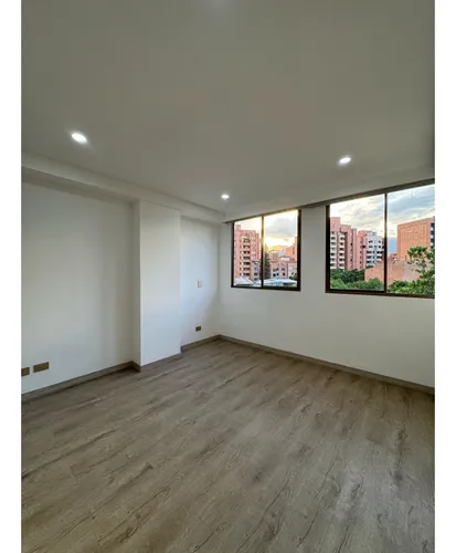 Venta De Apartamento Duplex En Medellin - Laureles (occidente)