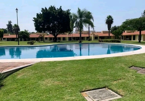 Comoda Casa Un Nivel Conjunto Horizontal Cerca Camino Real S